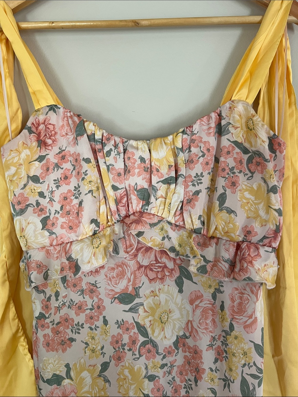 NWT - Francescas light pink yellow floral ruffle slip dress - Medium - Picture 3 of 5